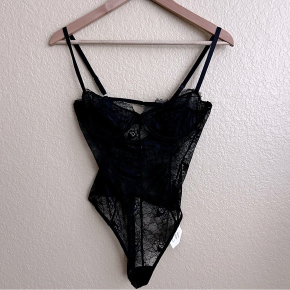 Revolve OW Collection Black Layce Bodysuit - Picture 4 of 9